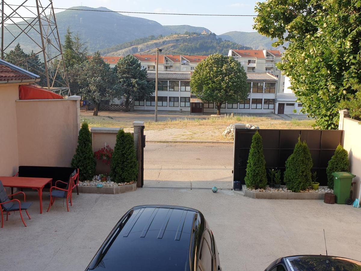 Mango Apartments Требинє Екстер'єр фото