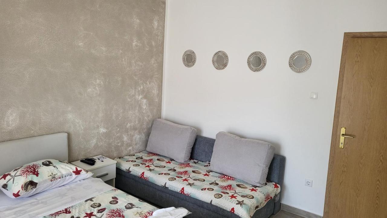 Mango Apartments Требинє Екстер'єр фото