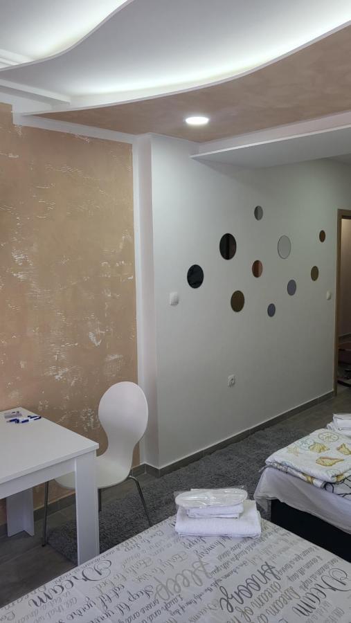 Mango Apartments Требинє Екстер'єр фото