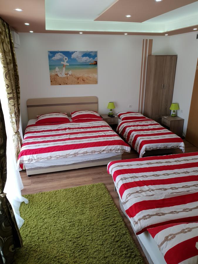 Mango Apartments Требинє Екстер'єр фото