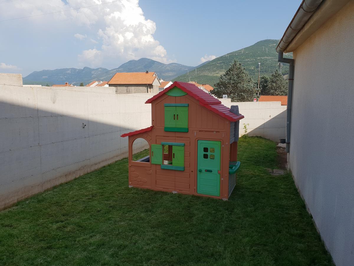 Mango Apartments Требинє Екстер'єр фото