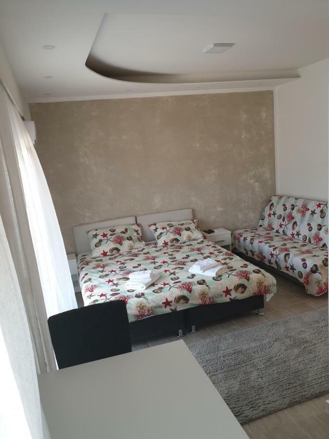 Mango Apartments Требинє Екстер'єр фото